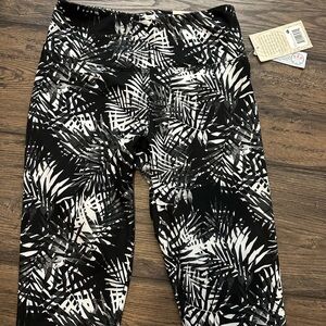 Balance Collection Black and White Kids Leggings